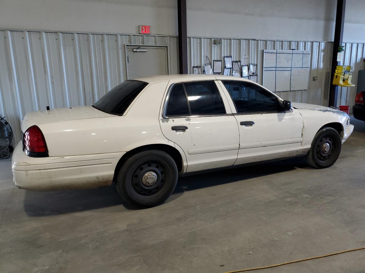 Image 3 of 2007 FORD CROWN VICTORIA POLICE INTERCEPTOR 2007 with VIN 2FAFP71W77X104598