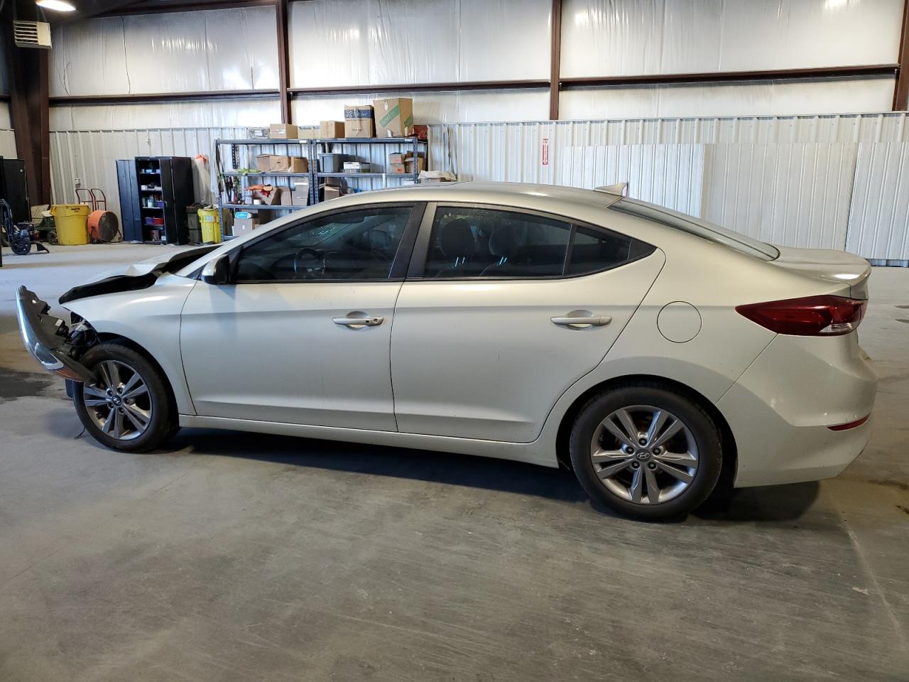 Image 2 of 2017 HYUNDAI ELANTRA SE 2017 with VIN KMHD84LF0HU271805