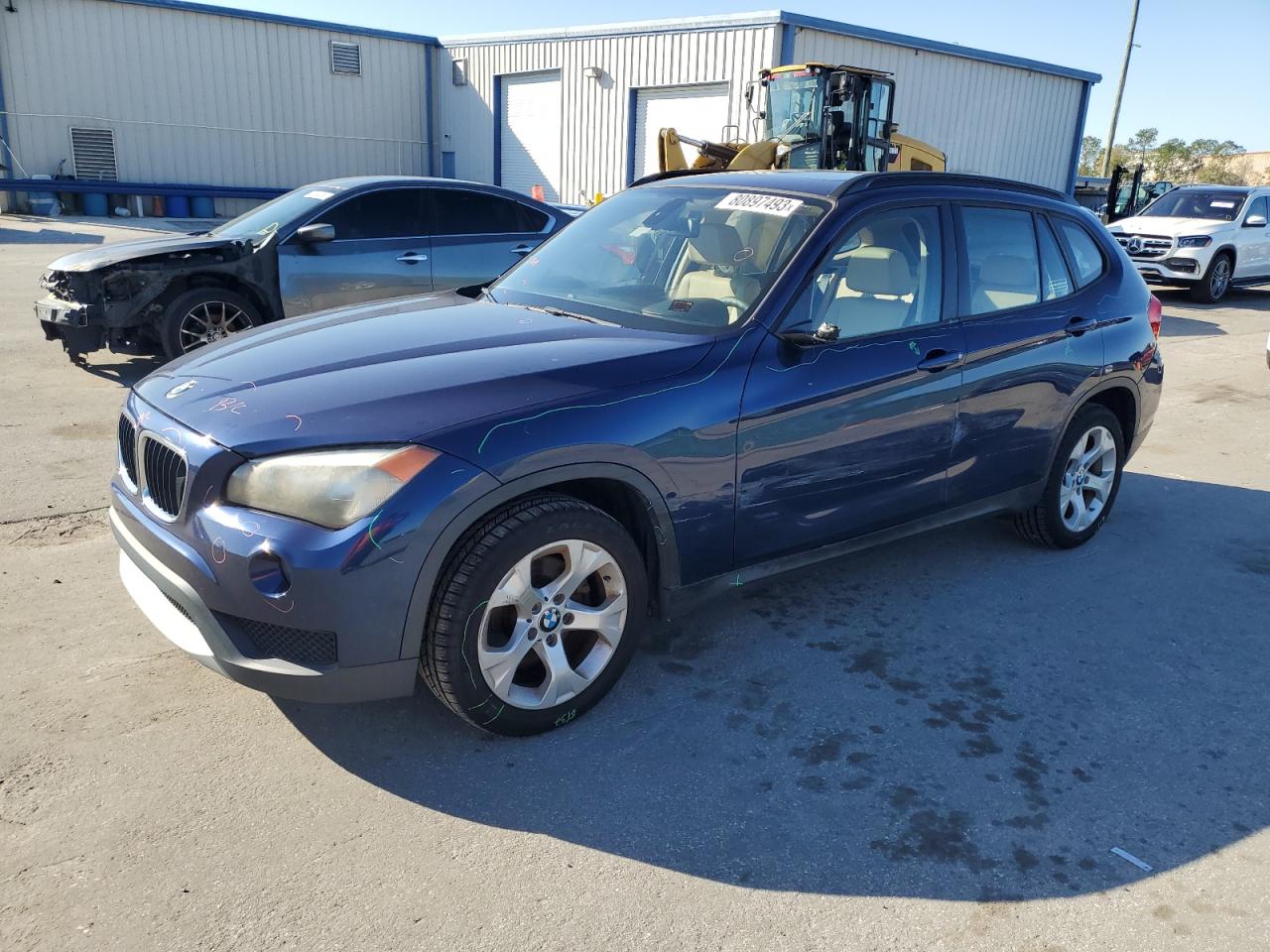 Изображение 1 2014 BMW X1 SDRIVE28I 2014 с VIN WBAVM1C58EVW54520