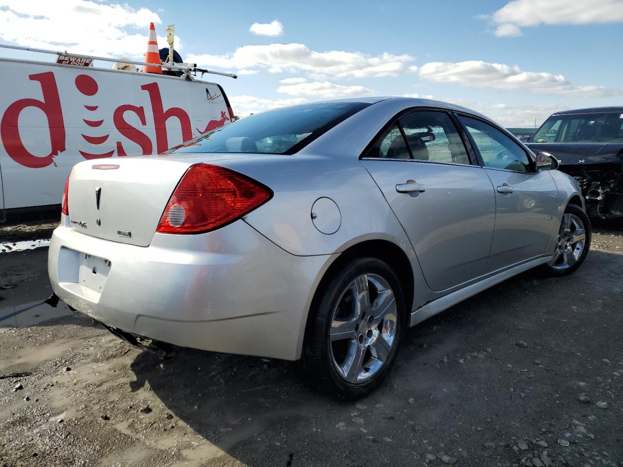 Image 3 of 2010 PONTIAC G6  2010 with VIN 1G2ZA5E09A4104253