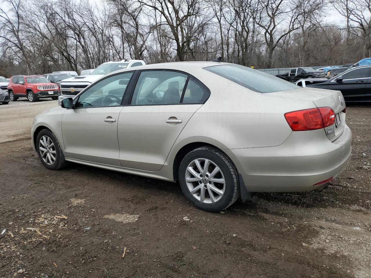 Image 2 of 2012 VOLKSWAGEN JETTA SE 2012 with VIN 3VWDP7AJ2CM462040