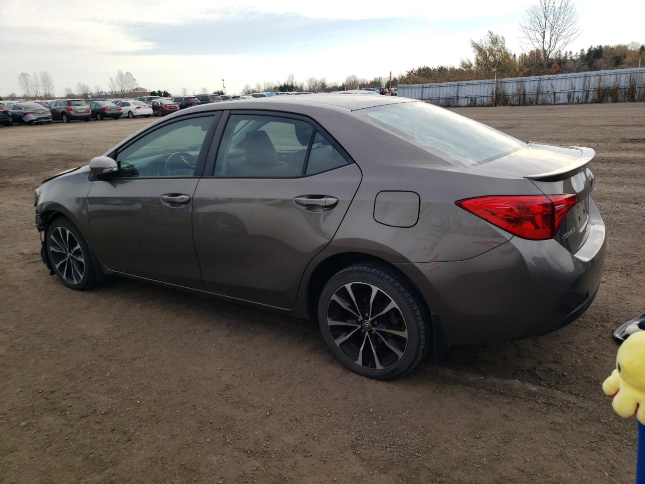 Obraz 2 z Toyota Corolla L 2017 z VIN 2T1BURHE5HC860690