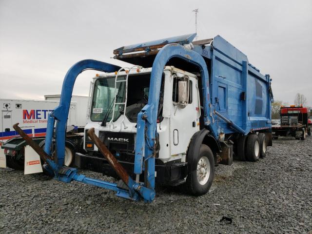 Image 2 of 2007 MACK 600 MR600 2007 with VIN 1M2K189C07M038473