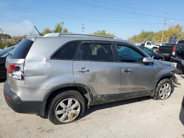 Image 3 of 2013 KIA SORENTO LX 2013 with VIN 5XYKT3A68DG404247