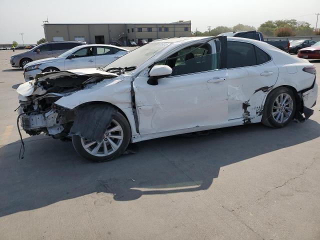 Изображение 1 2022 TOYOTA CAMRY LE 2022 с VIN 4T1R11AK0NU680715