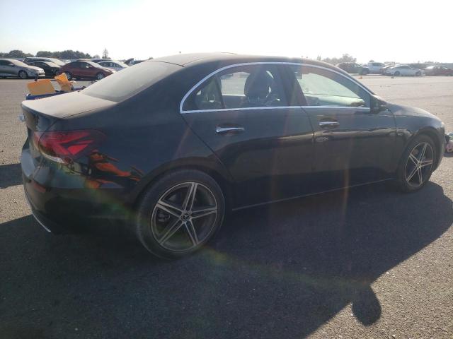 Obraz 3 z 2022 MERCEDES-BENZ A 220 2022 z VIN W1K3G4EB6NJ335569