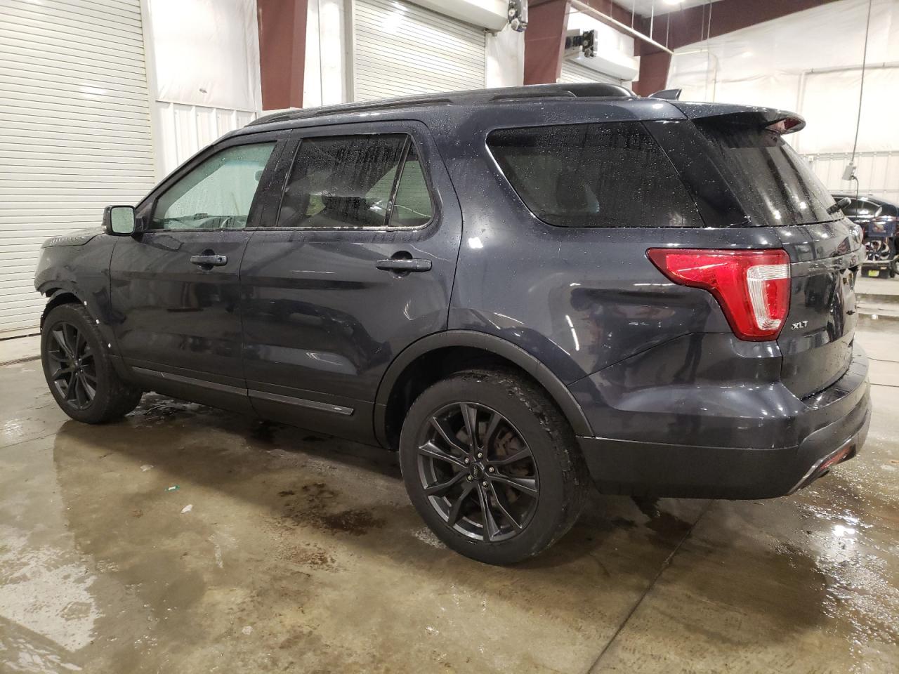 Изображение 2 2017 FORD EXPLORER XLT 2017 с VIN 1FM5K8D84HGD88654
