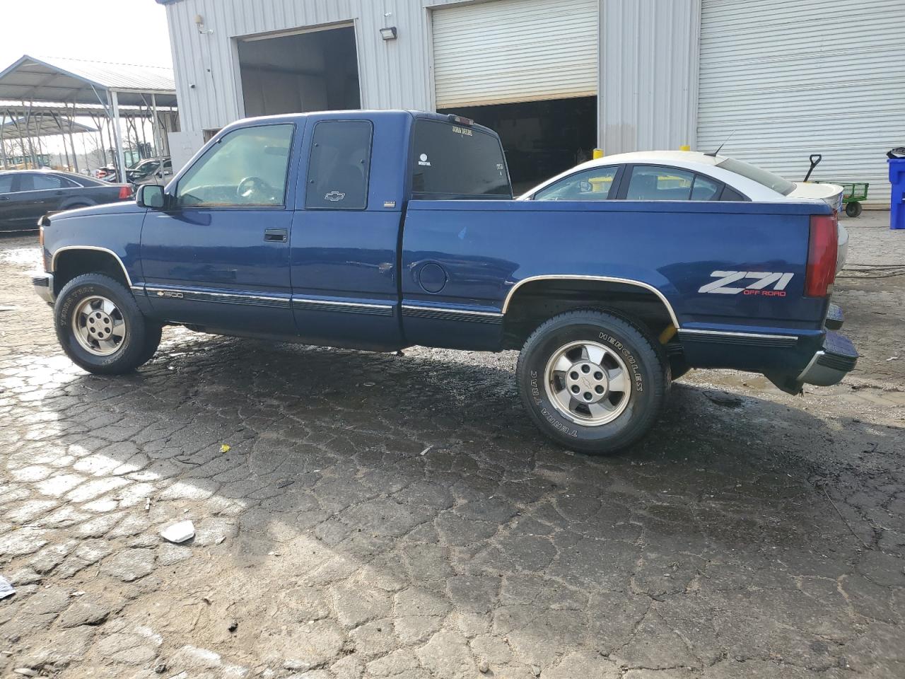 Obraz 2 z 1995 CHEVROLET GMT-400 K1500 1995 z VIN 2GCEK19K1S1292582
