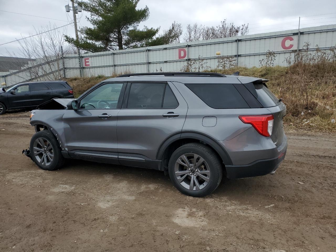 Image 2 of 2021 FORD EXPLORER XLT 2021 with VIN 1FMSK8DH8MGA80447