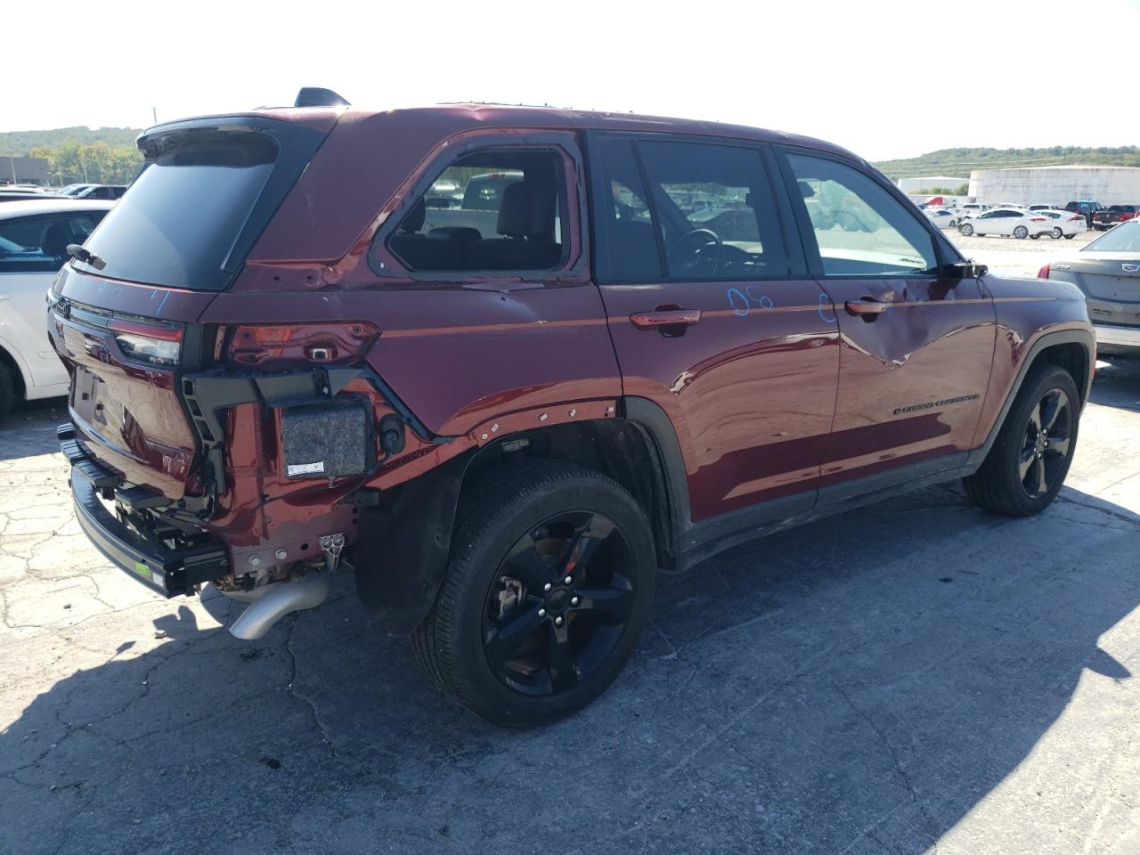 Obraz 3 z 2022 JEEP GRAND CHEROKEE LAREDO 2022 z VIN 1C4RJHAGXN8633810