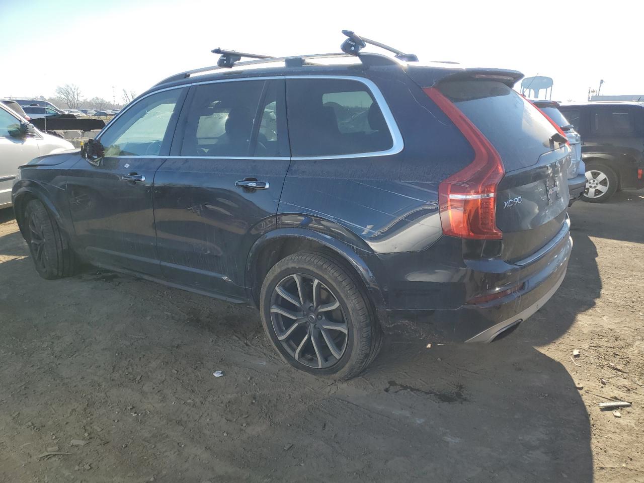 Изображение 2 2017 VOLVO XC90 T6 2017 с VIN YV4A22PK5H1121658