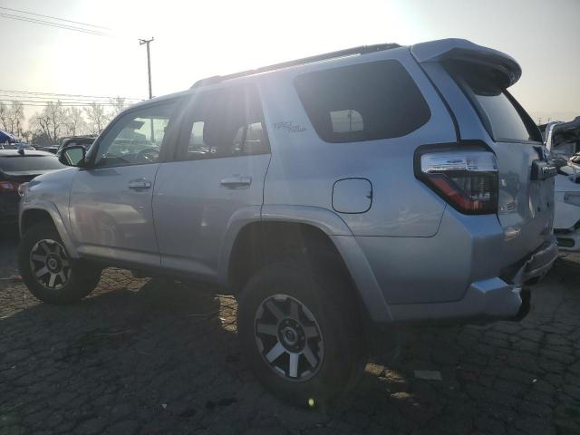 Obraz 2 z 2019 TOYOTA 4RUNNER SR5 2019 z VIN JTEBU5JR6K5648791