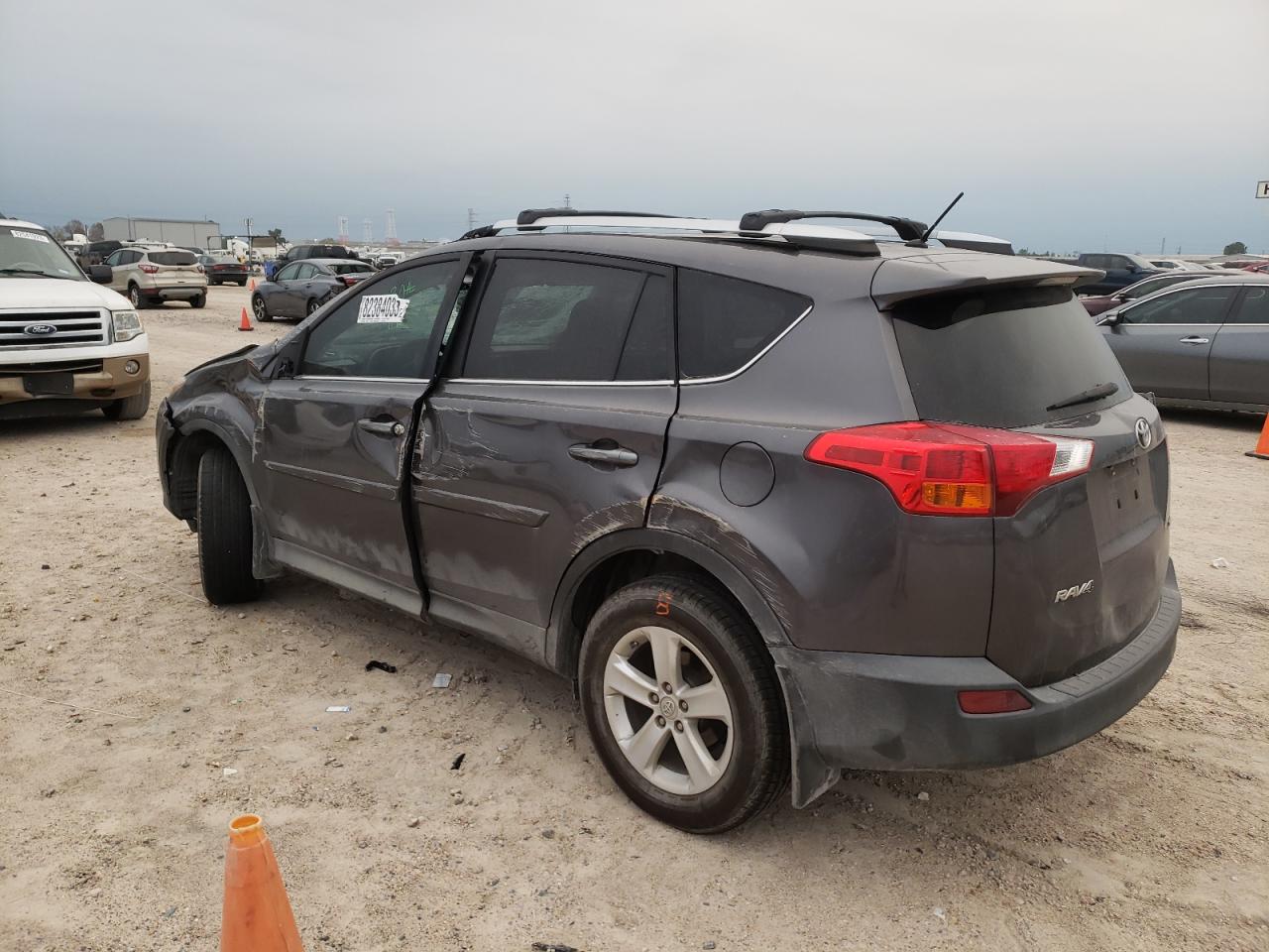 Image 2 of 2013 TOYOTA RAV4 XLE 2013 with VIN 2T3WFREV4DW044974