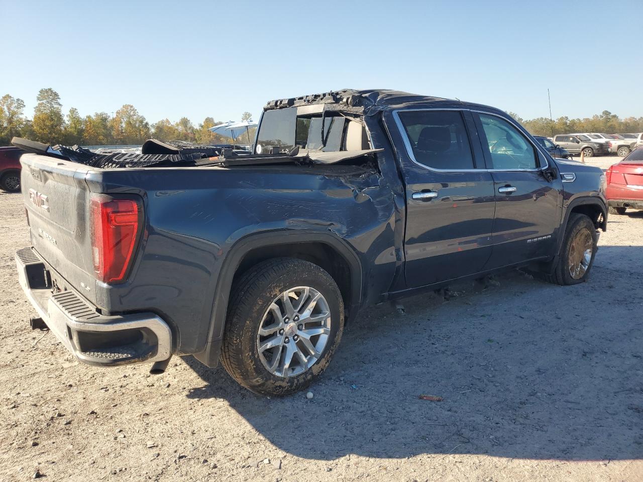 Image 3 of 2020 GMC SIERRA C1500 SLT 2020 with VIN 3GTP8DED8LG453616
