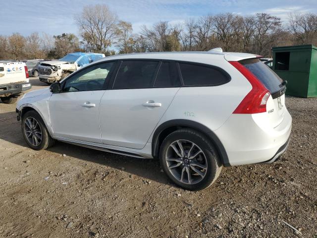 Изображение 2 2015 VOLVO V60 CROSS COUNTRY PLATINUM 2015 с VIN YV4612HM3F1000987