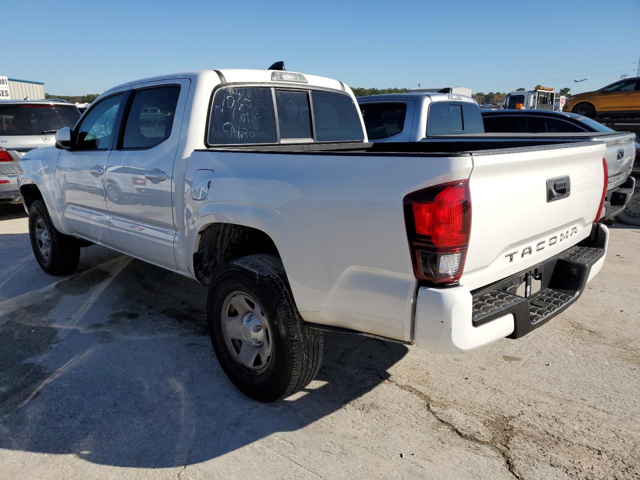 Image 2 of 2022 TOYOTA TACOMA DOUBLE CAB 2022 with VIN 3TYAX5GN5NT049489