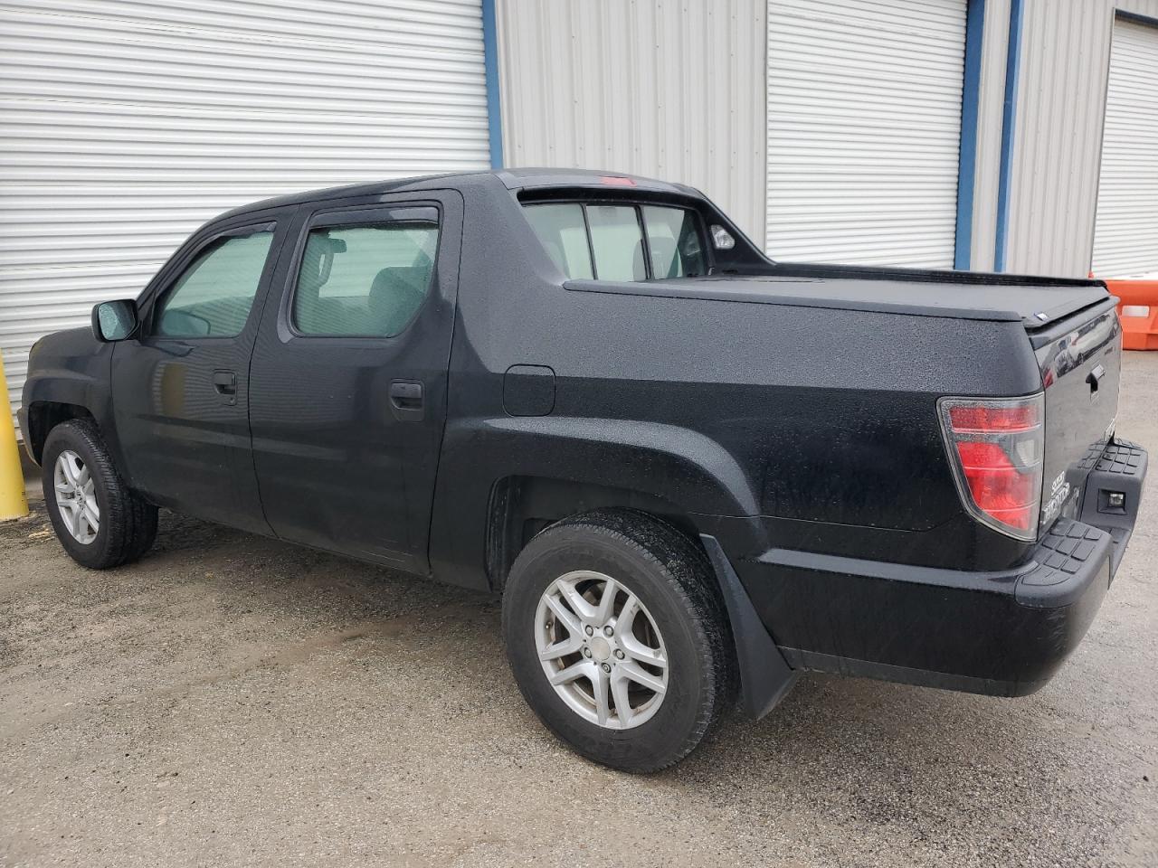 Obraz 2 z 2013 HONDA RIDGELINE RT 2013 z VIN 5FPYK1F28DB013492