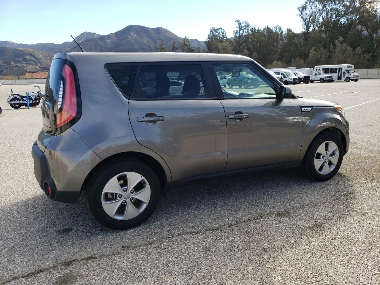 Obraz 3 z 2016 KIA SOUL  2016 z VIN KNDJN2A29G7356143