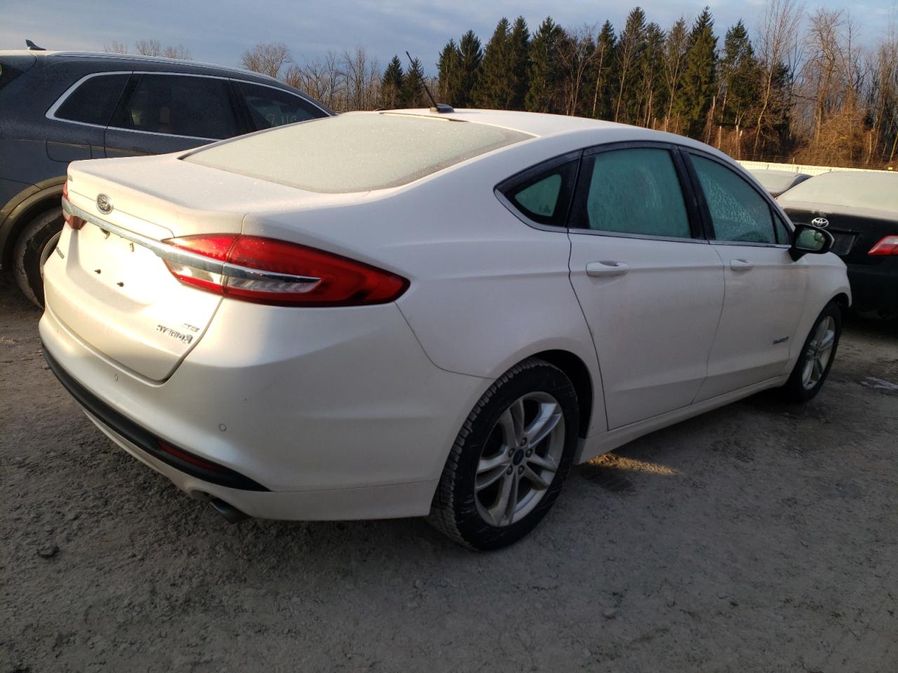 Obraz 3 z 2018 FORD FUSION SE HYBRID 2018 z VIN 3FA6P0LU4JR235495