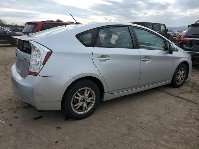 Image 3 of 2011 TOYOTA PRIUS  2011 with VIN JTDKN3DU1B5323696