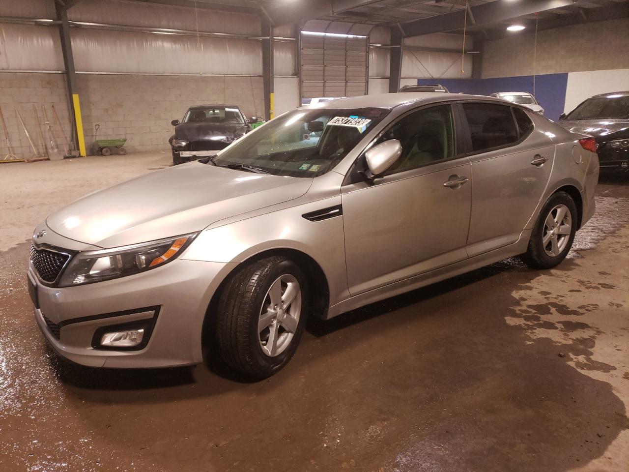 Obraz 1 z 2015 KIA OPTIMA LX 2015 z VIN 5XXGM4A7XFG373124