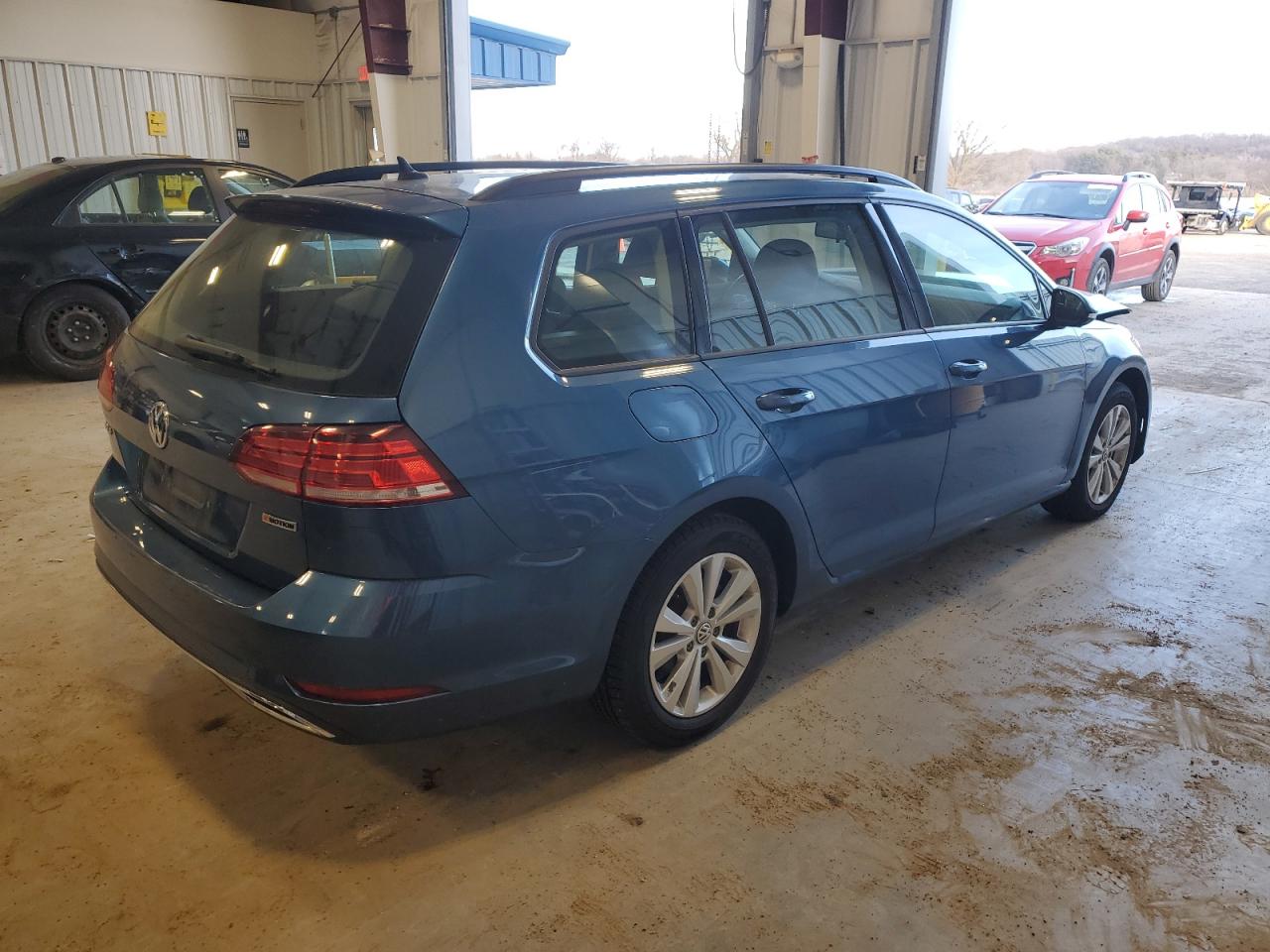 Image 3 of 2019 VOLKSWAGEN GOLF SPORTWAGEN S 2019 with VIN 3VW117AU8KM509715