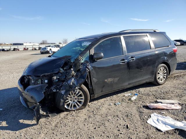 Изображение 2015 TOYOTA SIENNA XLE 2015