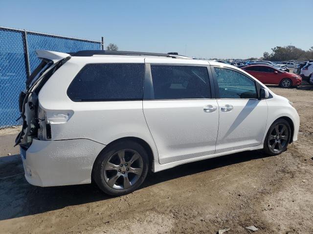 Image 3 of 2016 TOYOTA SIENNA SE 2016 with VIN 5TDXK3DC4GS719578