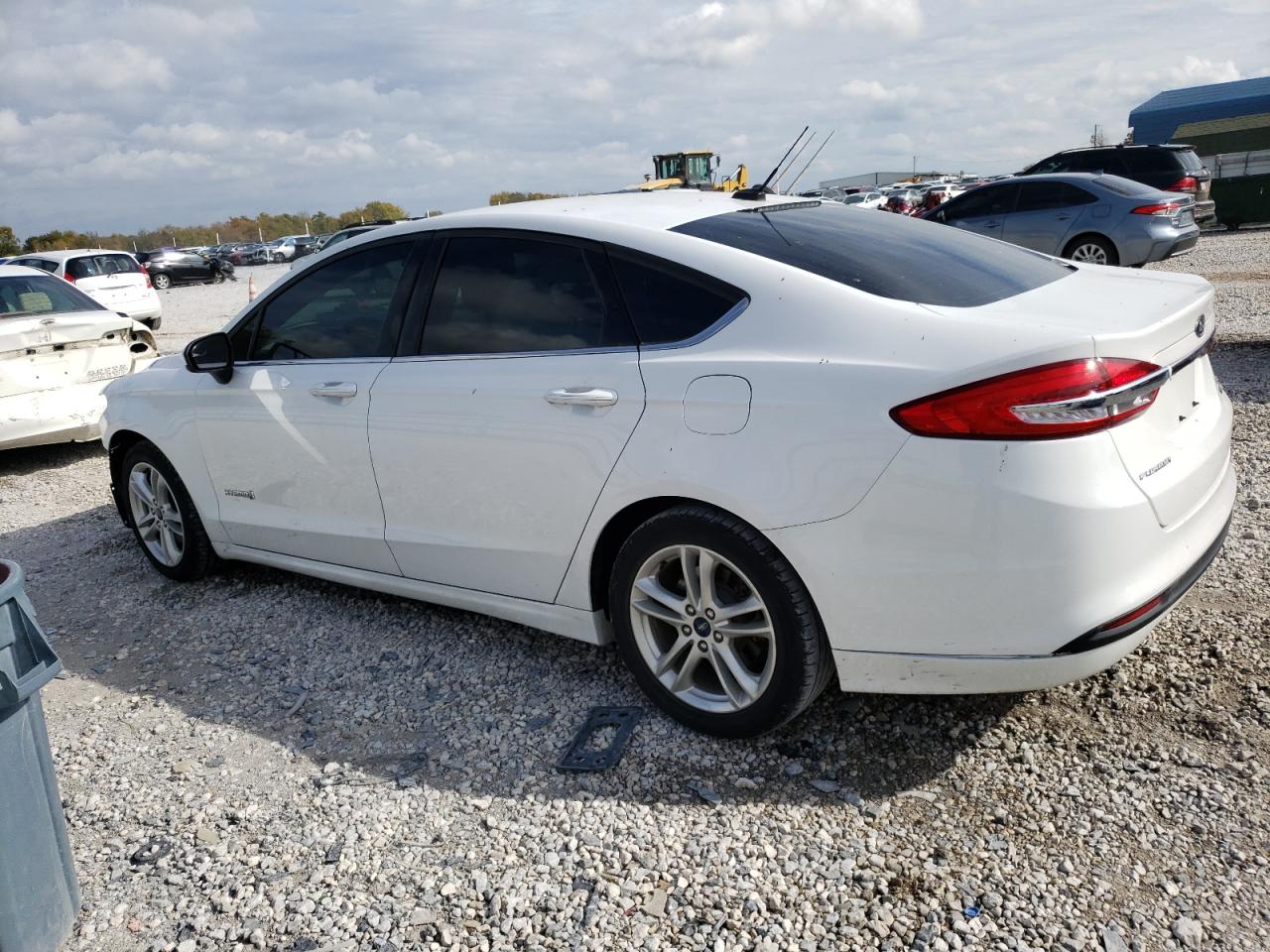 Изображение 2 2018 FORD FUSION SE HYBRID 2018 с VIN 3FA6P0LU9JR173835
