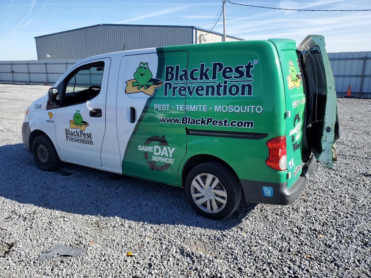 Image 2 of 2014 NISSAN NV200 2.5S 2014 with VIN 3N6CM0KN1EK694849