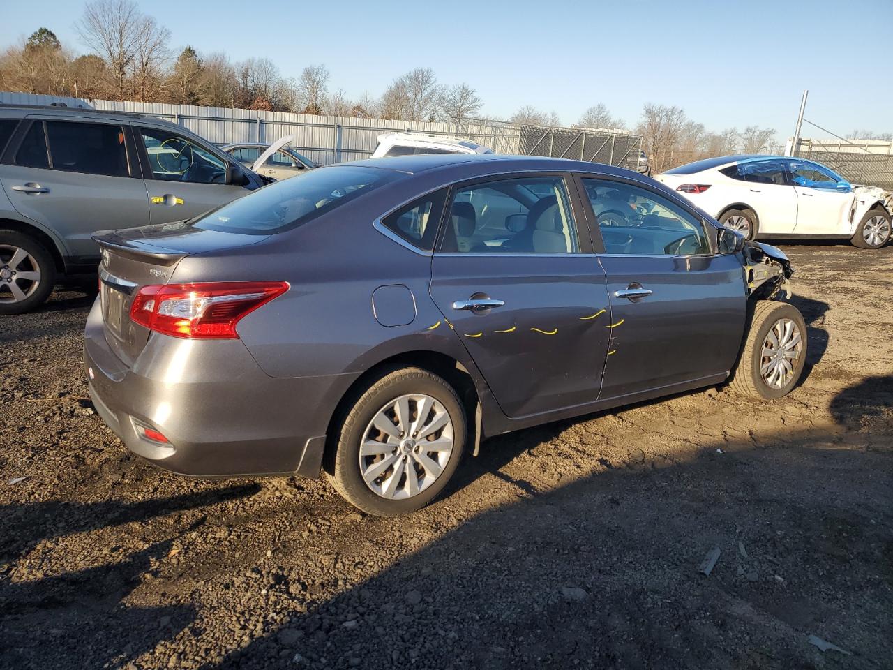 Obraz 3 z 2016 NISSAN SENTRA S 2016 z VIN 3N1AB7AP6GY298723