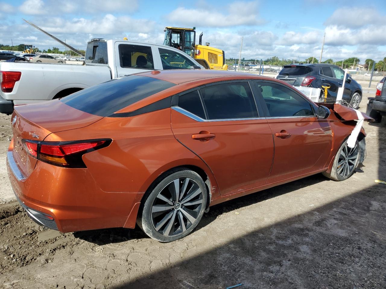 Изображение 3 2020 NISSAN ALTIMA SR 2020 с VIN 1N4BL4CV9LC265572