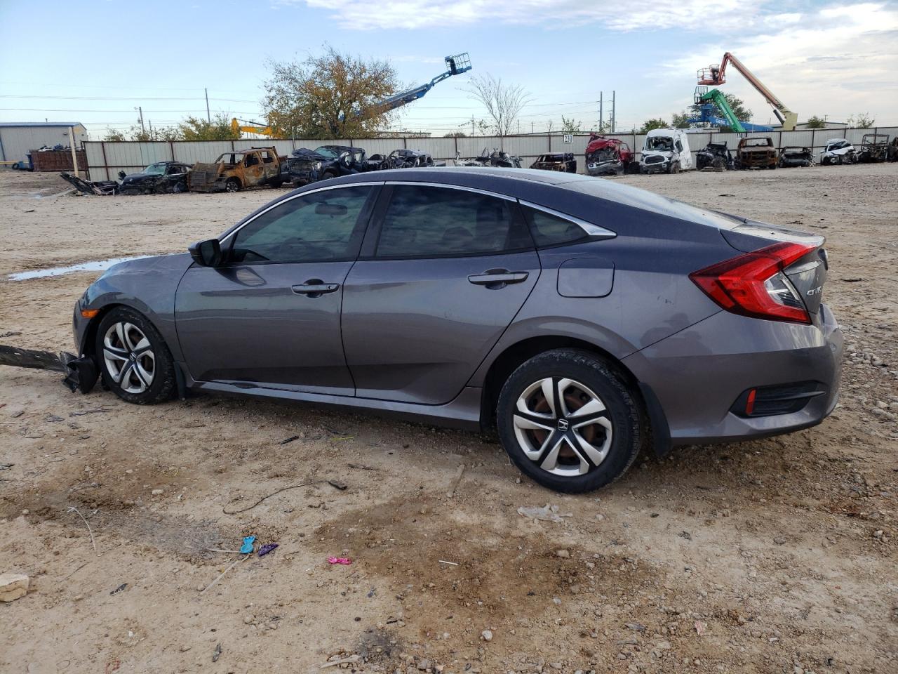 Изображение 2 2017 HONDA CIVIC LX 2017 с VIN 19XFC2F54HE025616