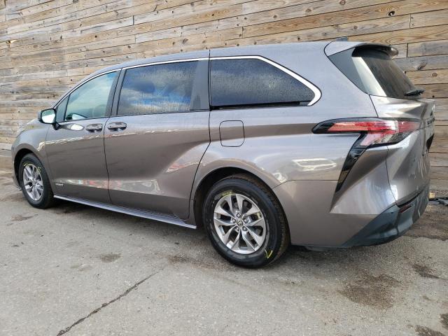Изображение 2 2021 TOYOTA SIENNA LE 2021 с VIN 5TDKRKEC5MS029283