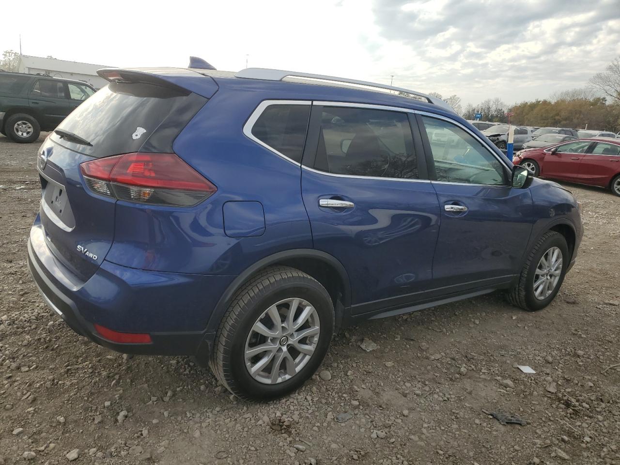 Image 3 of 2018 NISSAN ROGUE S 2018 with VIN KNMAT2MV5JP608800