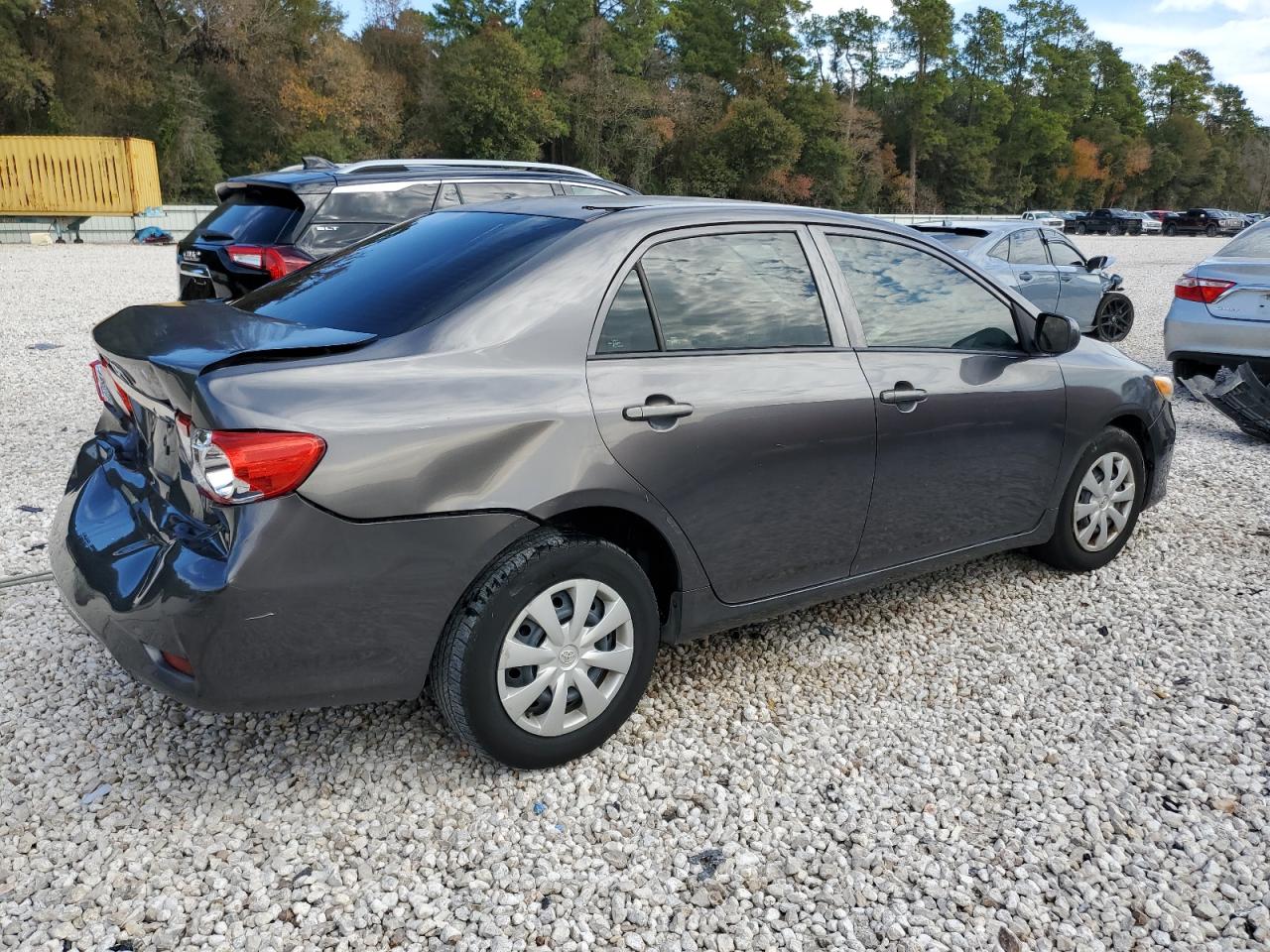 Изображение 3 2013 TOYOTA COROLLA BASE 2013 с VIN 5YFBU4EE4DP165019