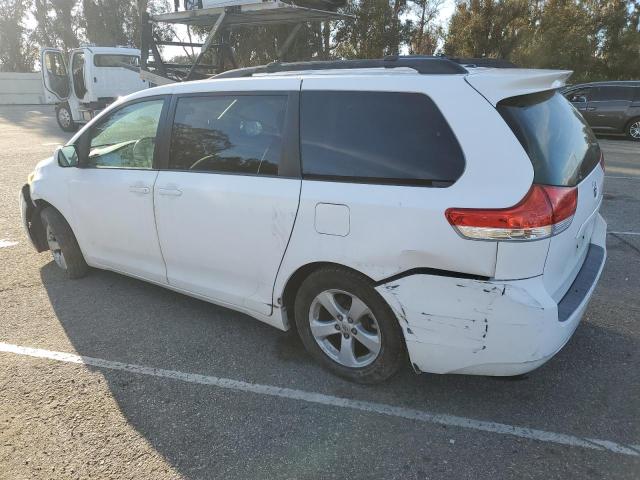 Изображение 2 2011 TOYOTA SIENNA LE 2011 с VIN 5TDKK3DC5BS163395
