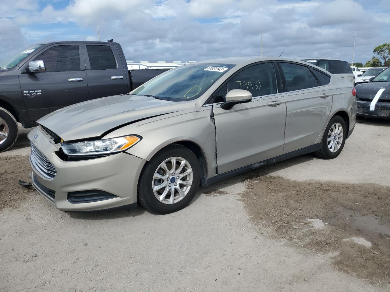 Изображение 1 2015 FORD FUSION S 2015 с VIN 3FA6P0G76FR310841