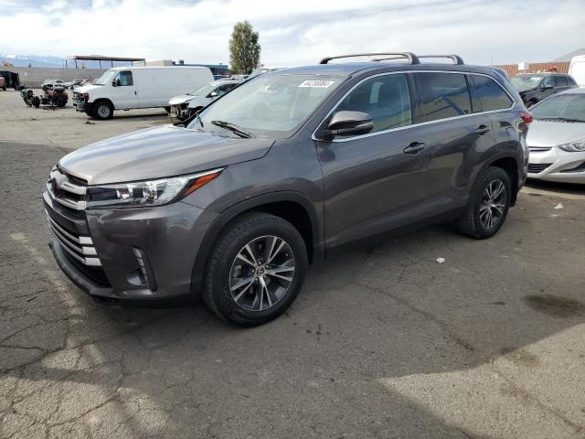 Image 1 of 2019 TOYOTA HIGHLANDER LE 2019 with VIN 5TDZZRFH3KS301599
