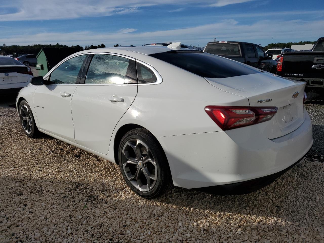 Image 2 of 2021 CHEVROLET MALIBU LT 2021 with VIN 1G1ZD5ST3MF072130