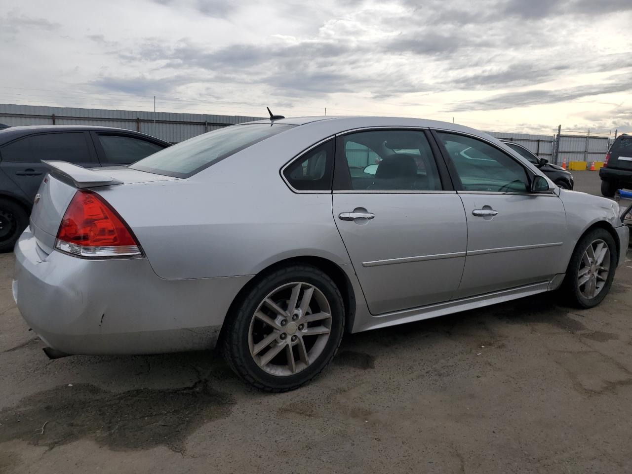 Image 3 of 2013 CHEVROLET IMPALA LTZ 2013 with VIN 2G1WC5E33D1219622