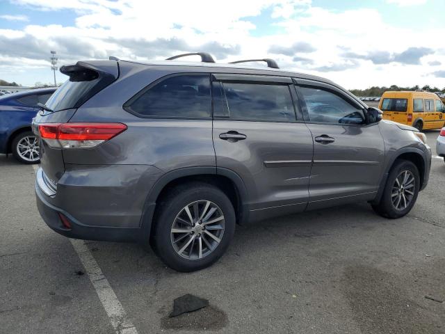 Изображение 3 2017 TOYOTA HIGHLANDER SE 2017 с VIN 5TDJZRFHXHS415590
