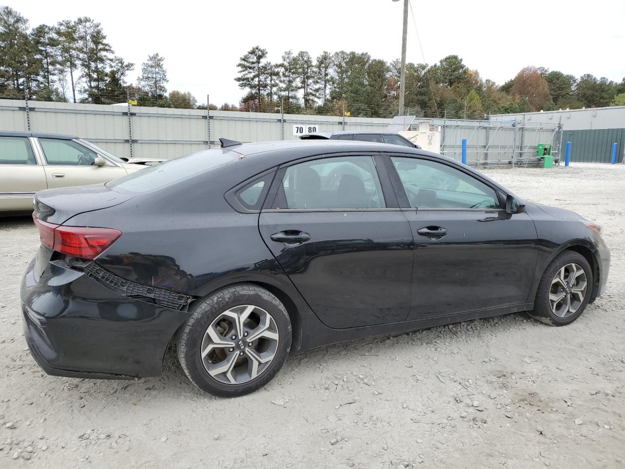 Obraz 3 z 2019 KIA FORTE FE 2019 z VIN 3KPF24AD6KE115810