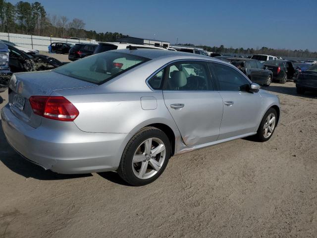 Image 3 of 2013 VOLKSWAGEN PASSAT SE 2013 with VIN 1VWBN7A32DC103353