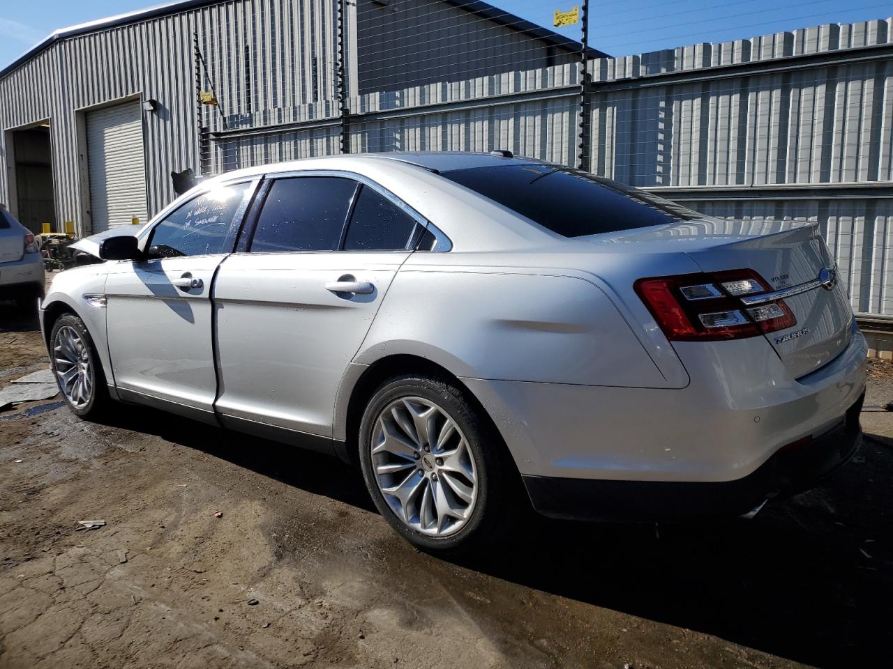 Image 2 of 2015 FORD TAURUS LIMITED 2015 with VIN 1FAHP2F87FG117622