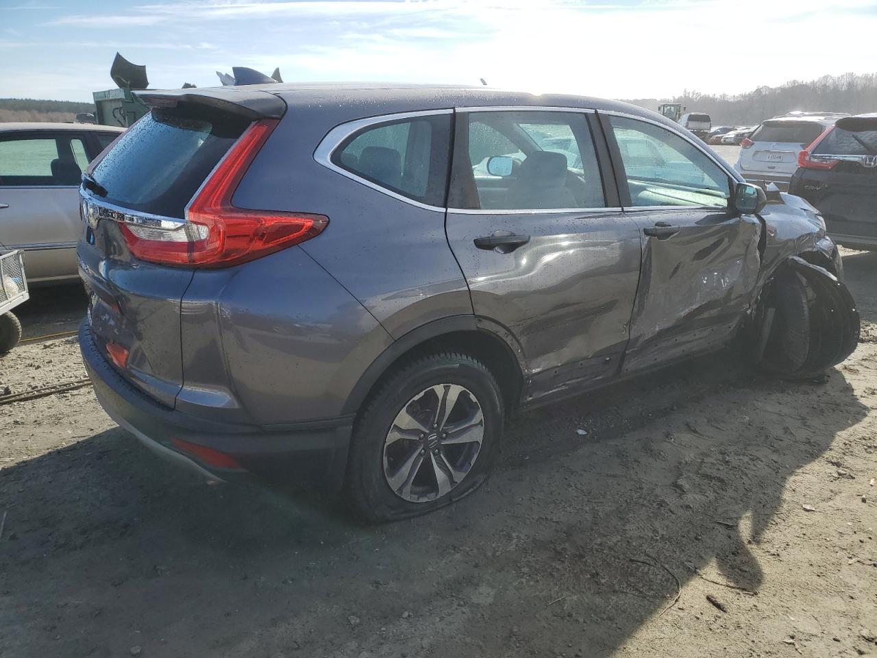Obraz 3 z 2017 HONDA CR-V LX 2017 z VIN 7FARW5H38HE009953