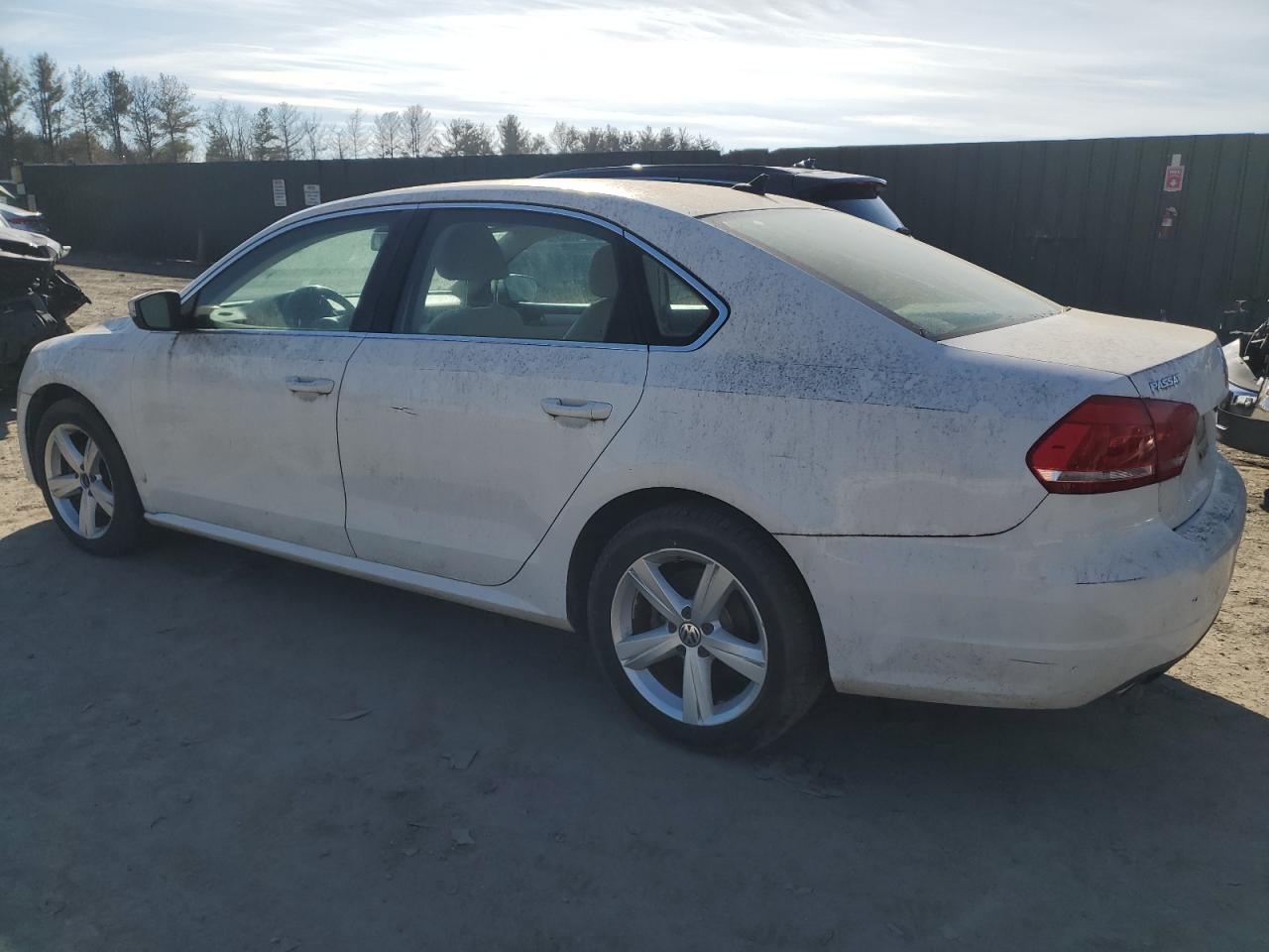 Image 2 of 2013 VOLKSWAGEN PASSAT SE 2013 with VIN 1VWBN7A36DC014370