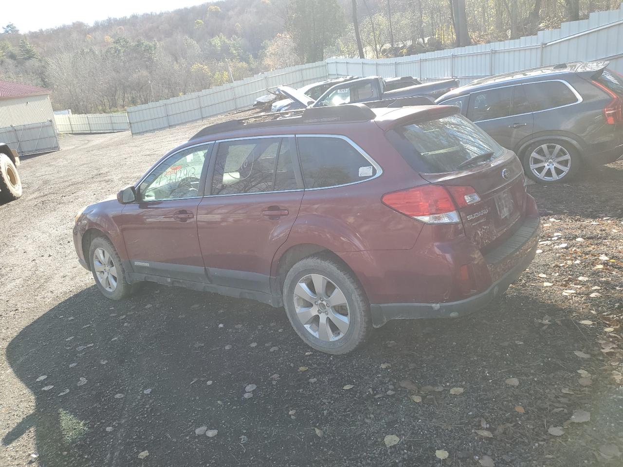 Obraz 2 z 2011 SUBARU OUTBACK 2.5I LIMITED 2011 z VIN 4S4BRBKC6B3322446