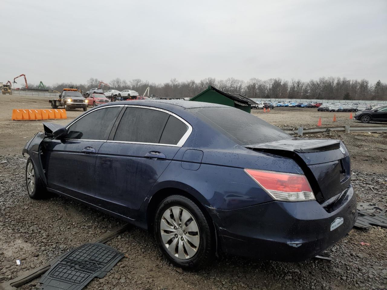 Изображение 2 2009 HONDA ACCORD LX 2009 с VIN 1HGCP26369A081374