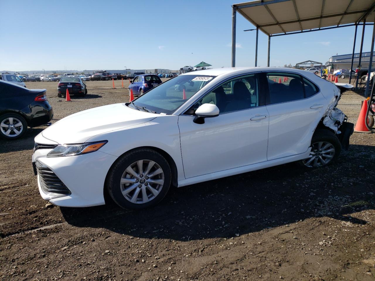 Изображение 1 2019 TOYOTA CAMRY L 2019 с VIN 4T1B11HK8KU703323